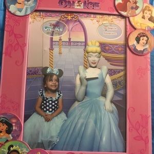 Meet your Posher, Leslie